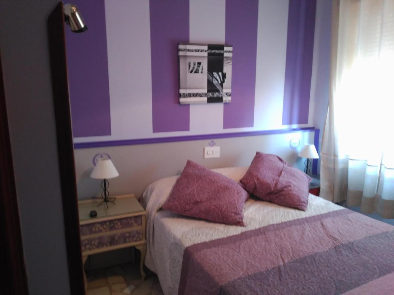 Hostal Restaurante Milan II San Clemente  Buitenkant foto