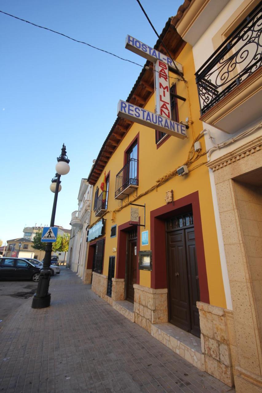 Hostal Restaurante Milan II San Clemente  Buitenkant foto